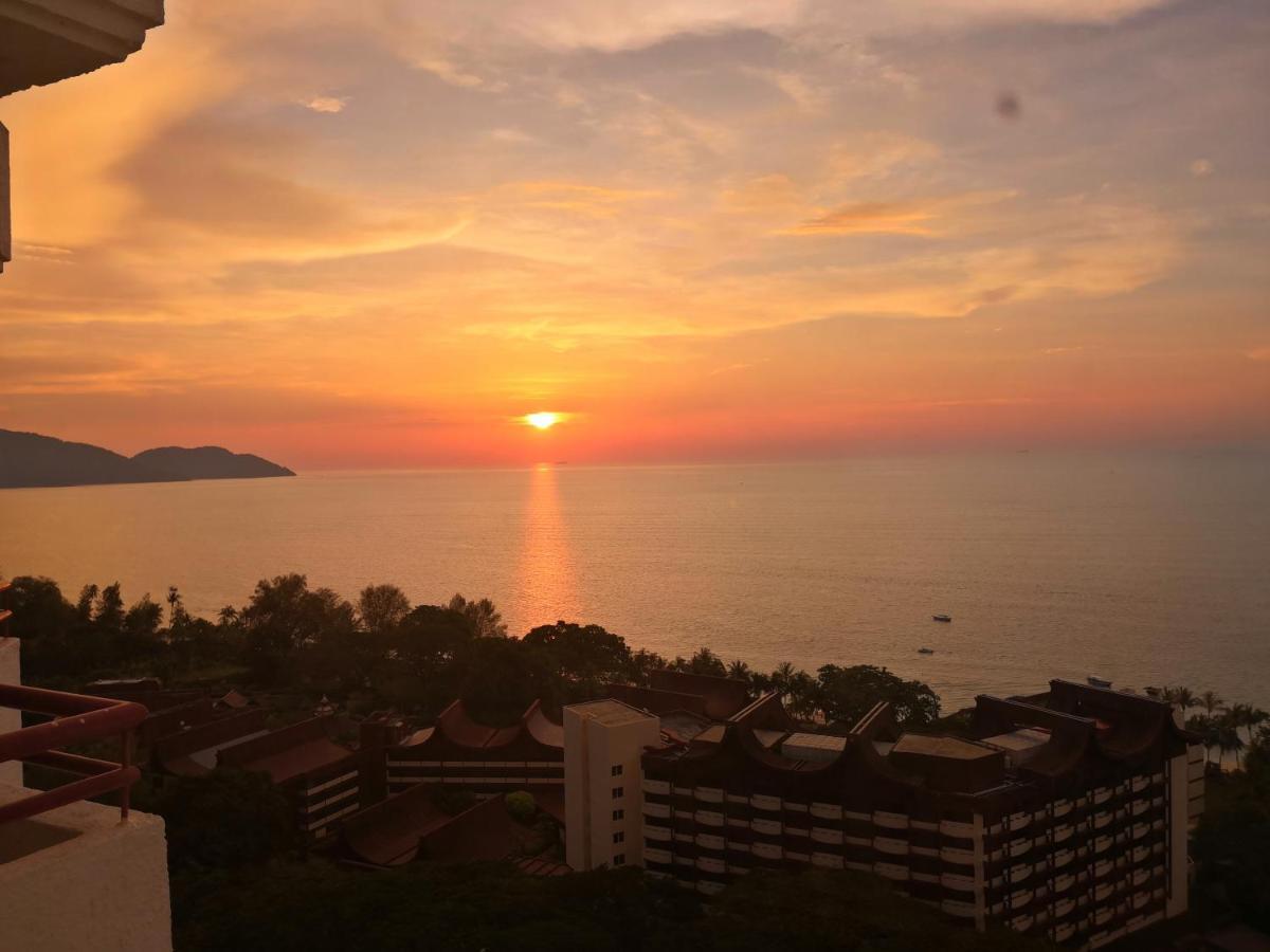 Aloka Seaview Apartment Batu Ferringhi Kültér fotó